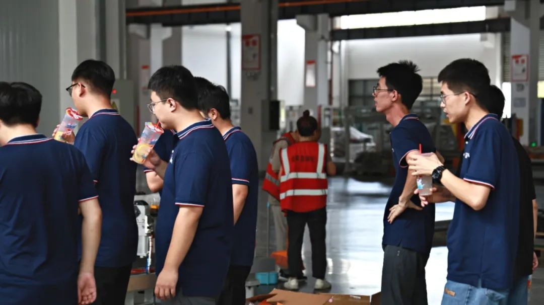 Fighting the heat and delivering coolness | Jiangsu Beigong Union carries out employee care activities