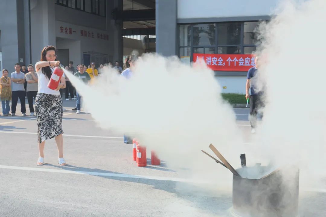 江苏旋乐吧spin8开展2025年度消防安全演练